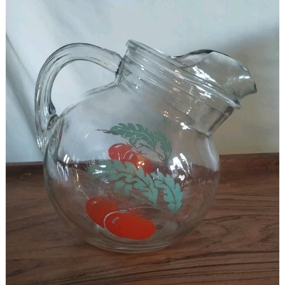 Other - VINTAGE GLASS PITCHER w/ICE LIP BULBOUS TOMATO PRYOGRAPHICS JUICE PITCHER